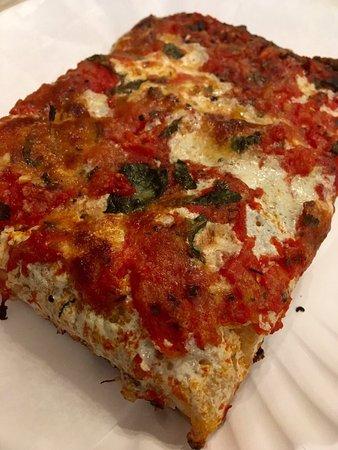 Louie's Pizzeria and Restaurant